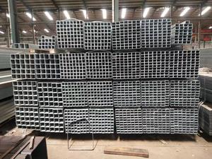 武清镀锌方管钢材批发热镀锌方形管大棚管镀锌方管型材现货供应镀锌管管材