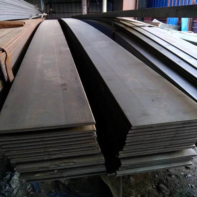 扁钢可以是成品钢材,也可以做焊管的坯料和叠轧薄板用的薄板坯.